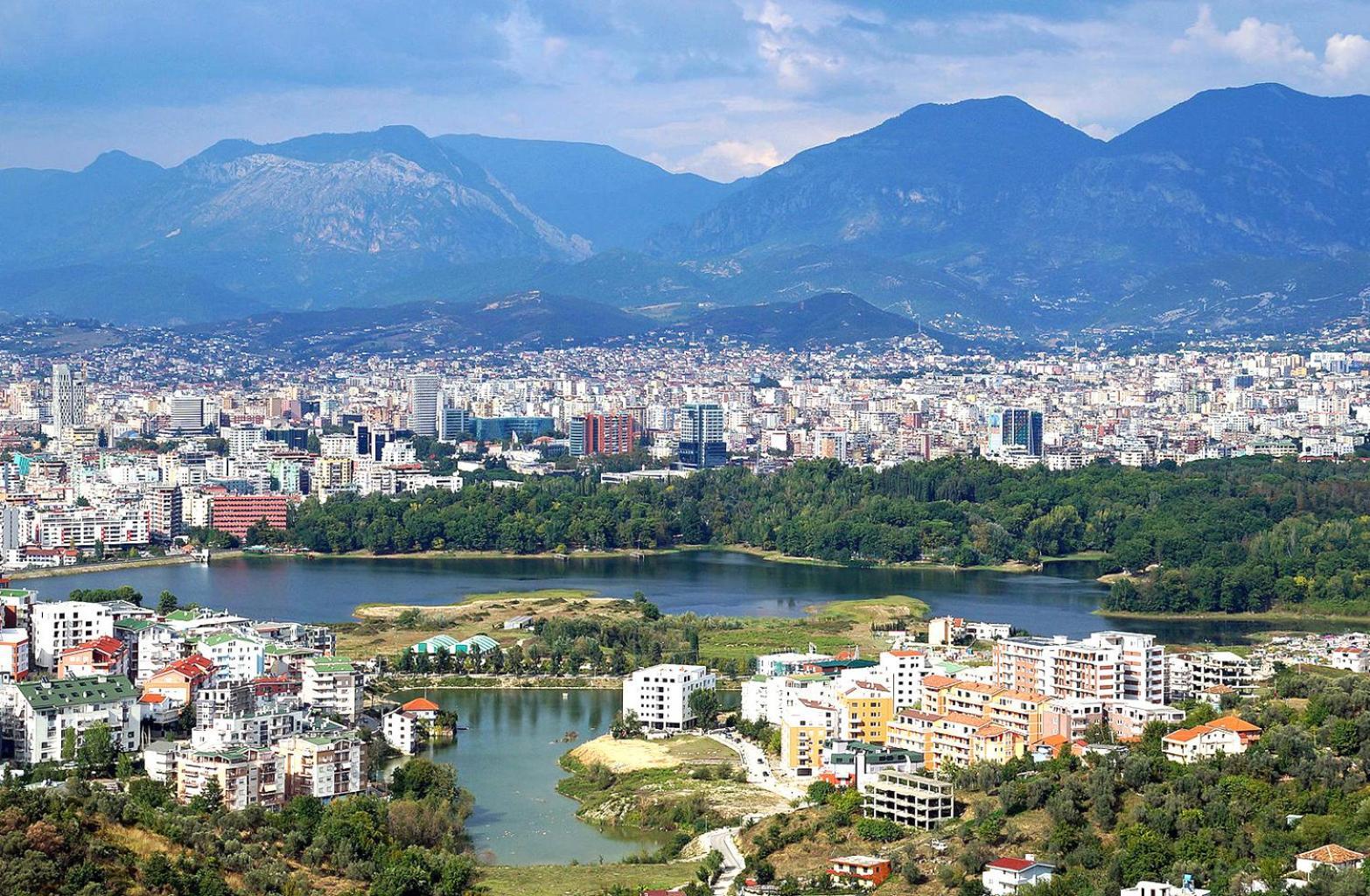 Escape * Tirana